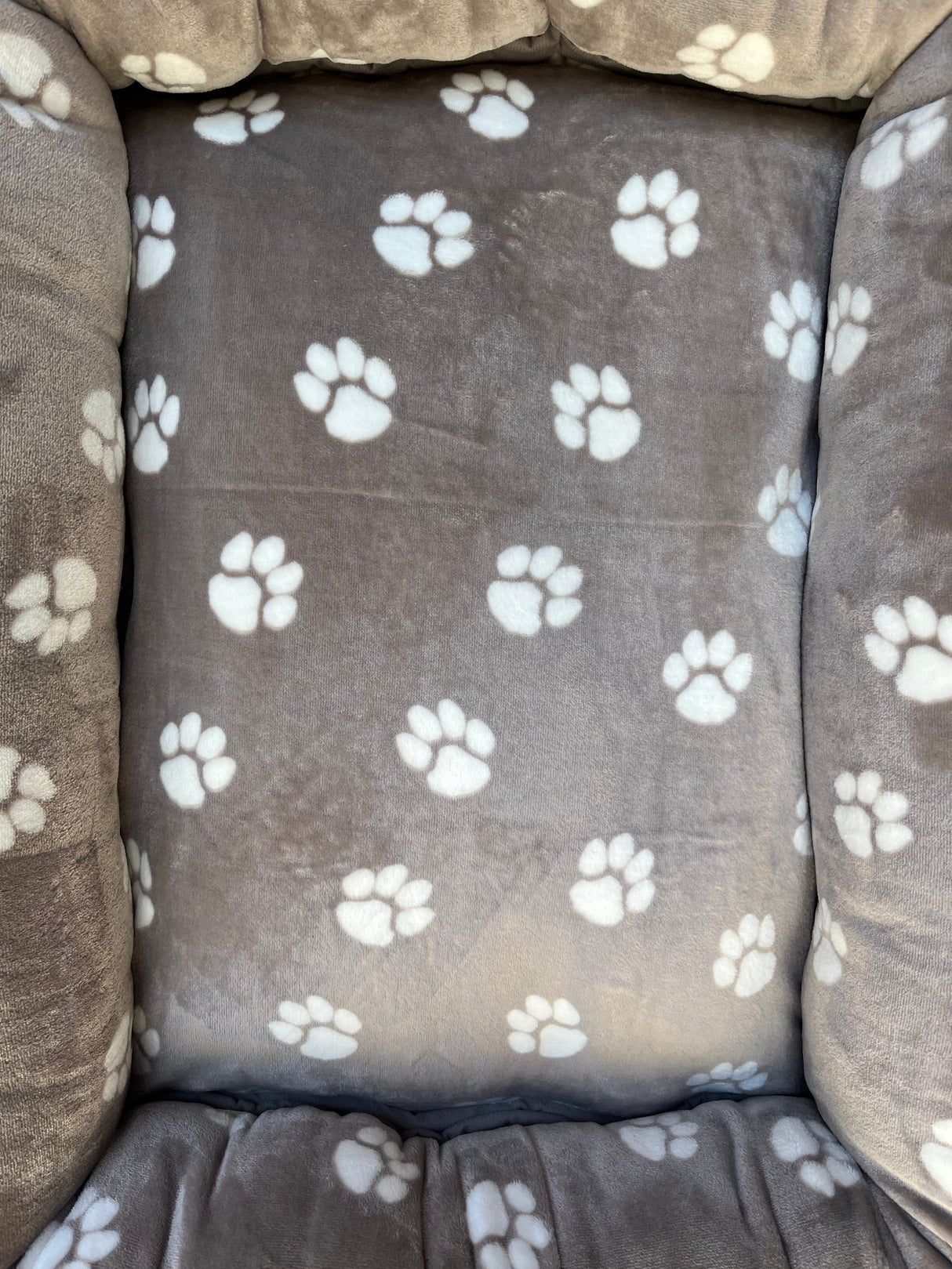Wellness seng | Beige med hvide poter