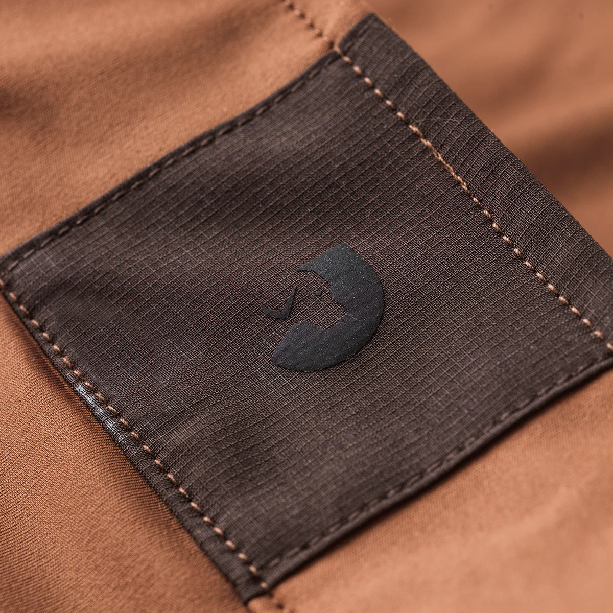 DC | FeelFree Dog Walker Zip Jacket | Caramel | Emma