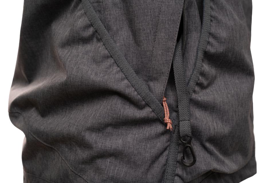 Hurtta Training Jacket ECO | Blackberry