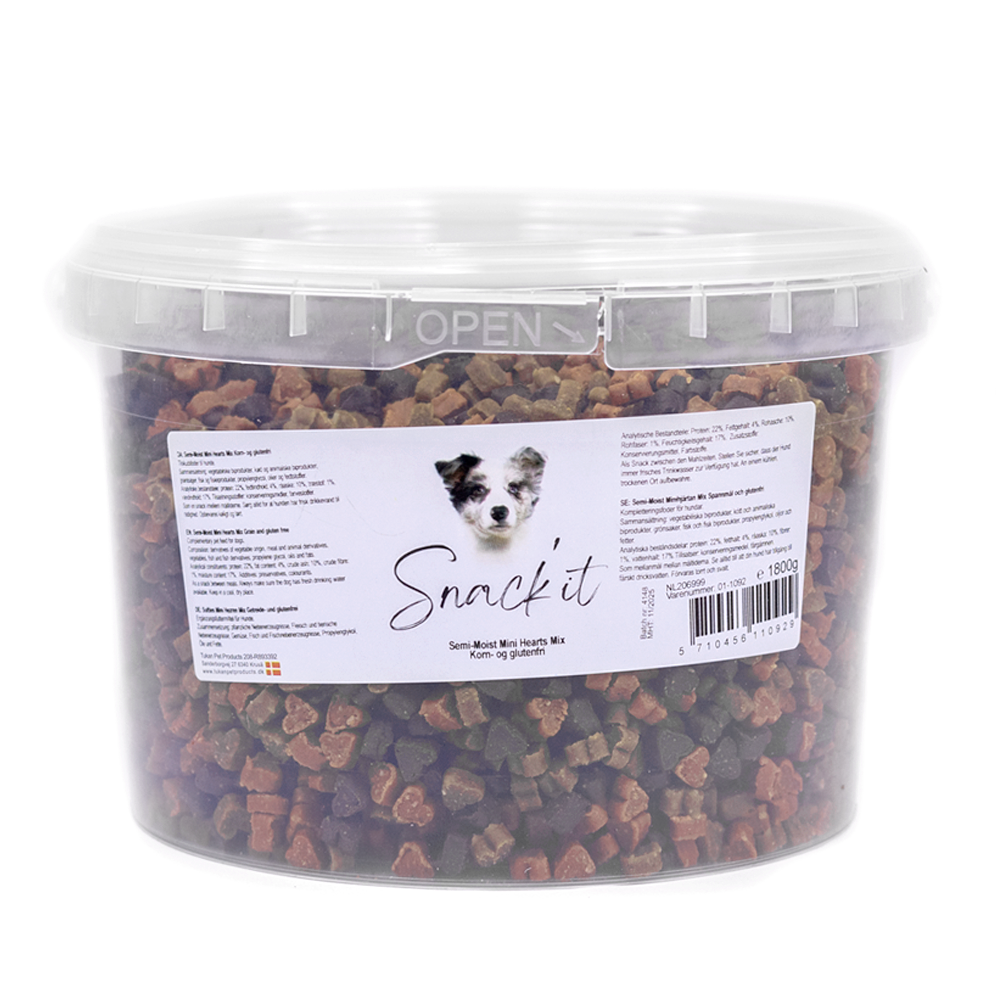 Snack'it | Semi-Moist Mini Hearts | Mix 1,8kg