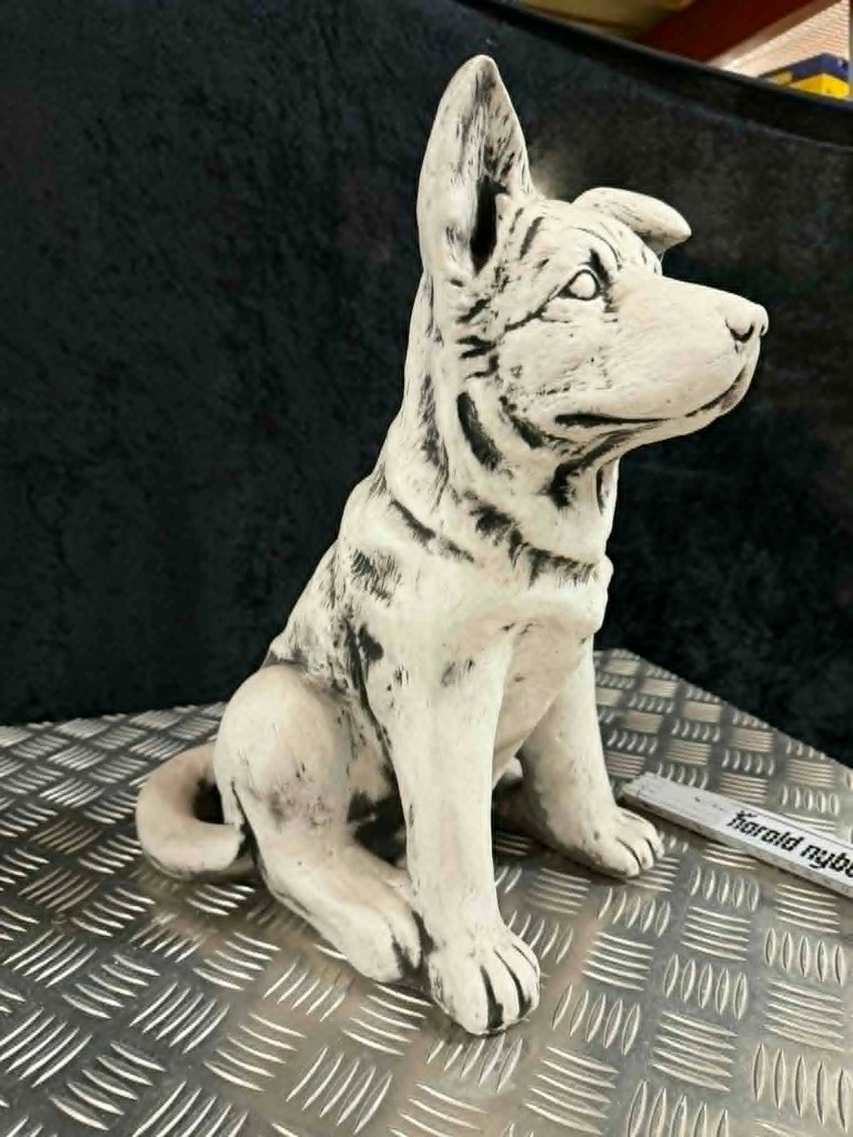 Betonfigur | Schæfer hvalp | 41,5 cm